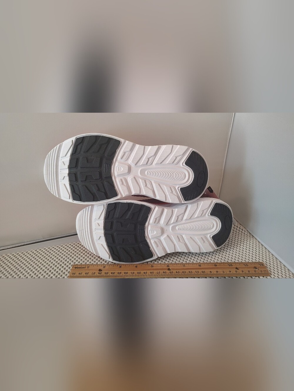 Avia Women’s Size 7 Jumbo Sneakers Pink NWT - Picture 6 of 6